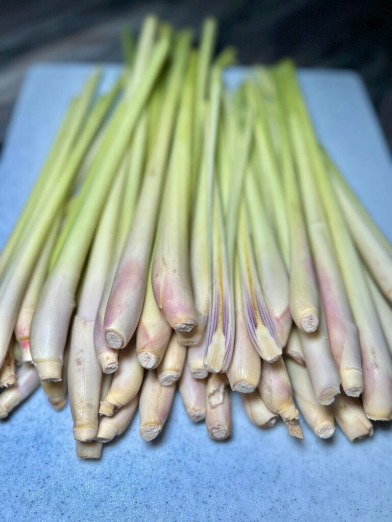 Cooking with Lemongrass: Adding Flavor and Fighting Inflammation