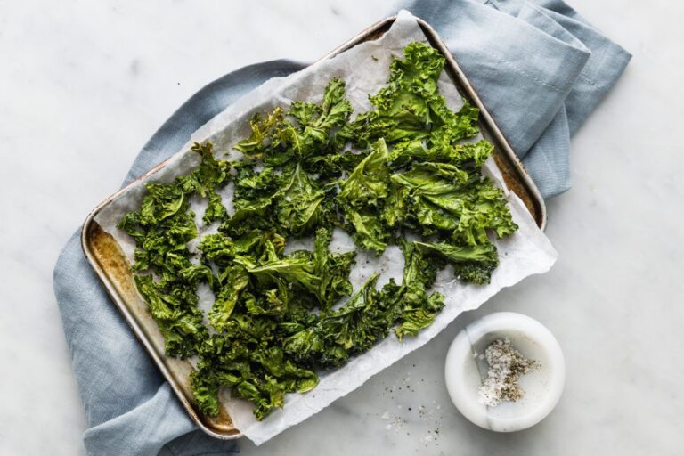 Gut Health Hero: The Verdant Crusade of Kale in Boosting Your Digestive System