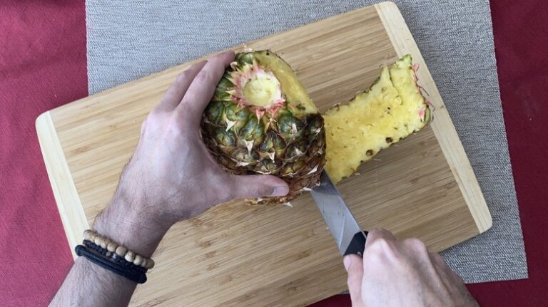 Stop Scrolling, Start Slicing: Your Guide to Pineapple’s Top Health Perks